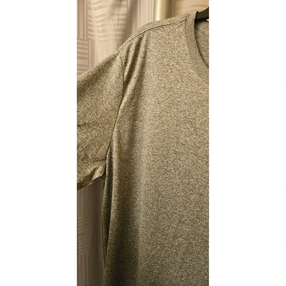 The Nike Tee Shirt Men's Size 2XL Gray Activewear Short Sleeve Gym‎ NWTS